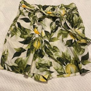 H&M lemon print shorts